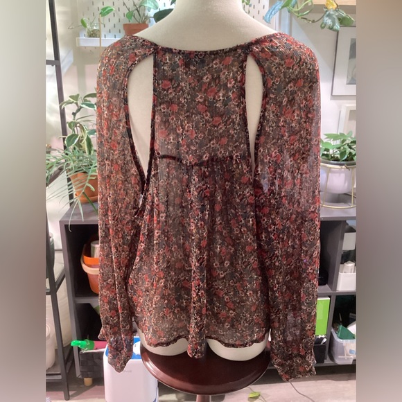 Flirty, boho Brandy Melville blouse/top - Picture 2 of 4